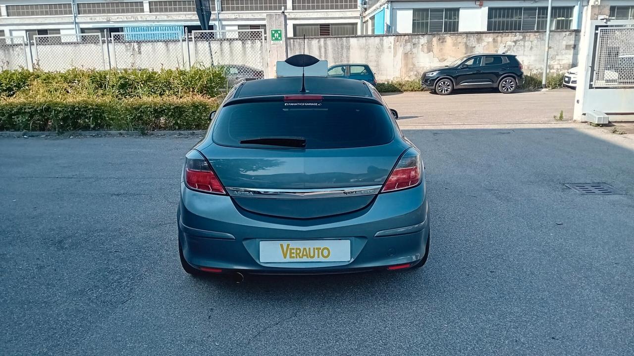 Opel Astra GTC 1.6 16V Twinport 3 porte Enjoy