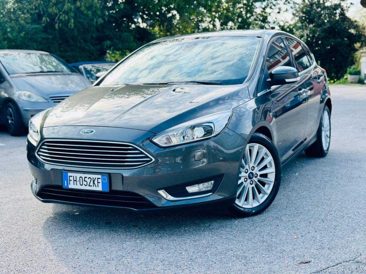 Ford Focus 2017 1.5 TDCi Titanium km 110,000 garanzia 12 mesi ! ! !