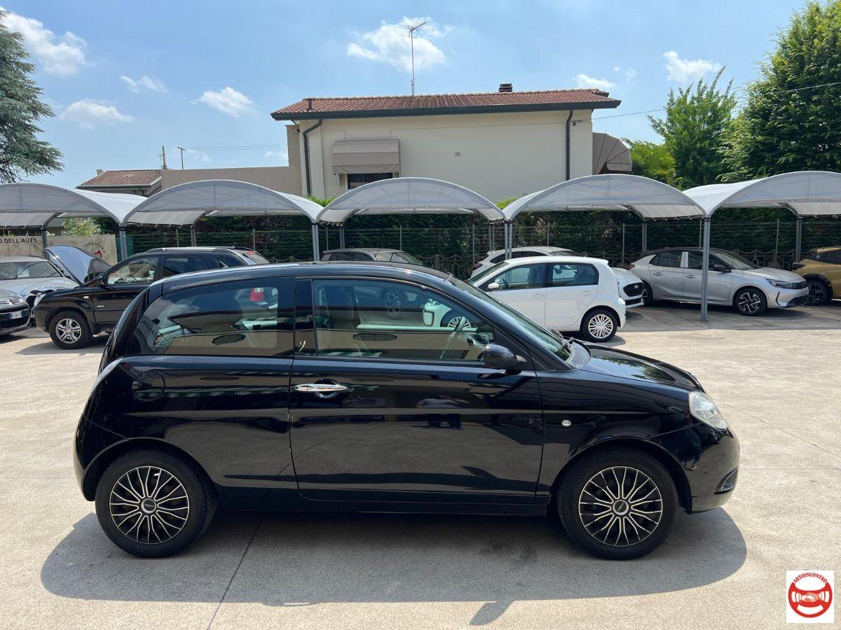LANCIA - Ypsilon 1.2 8v Argento