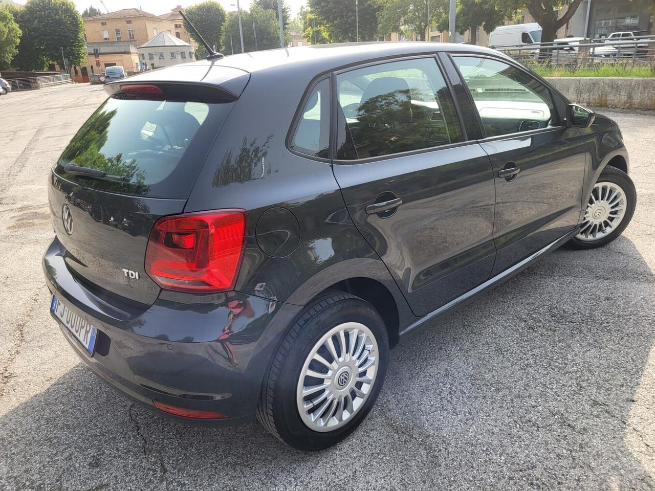 VOLKSWAGEN POLO 1,4 TDI-EURO 6B-FOTO 3 REVISIONI