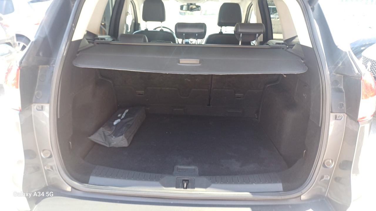 Ford Kuga 2.0 TDCI 140 CV 4WD Powershift Titanium