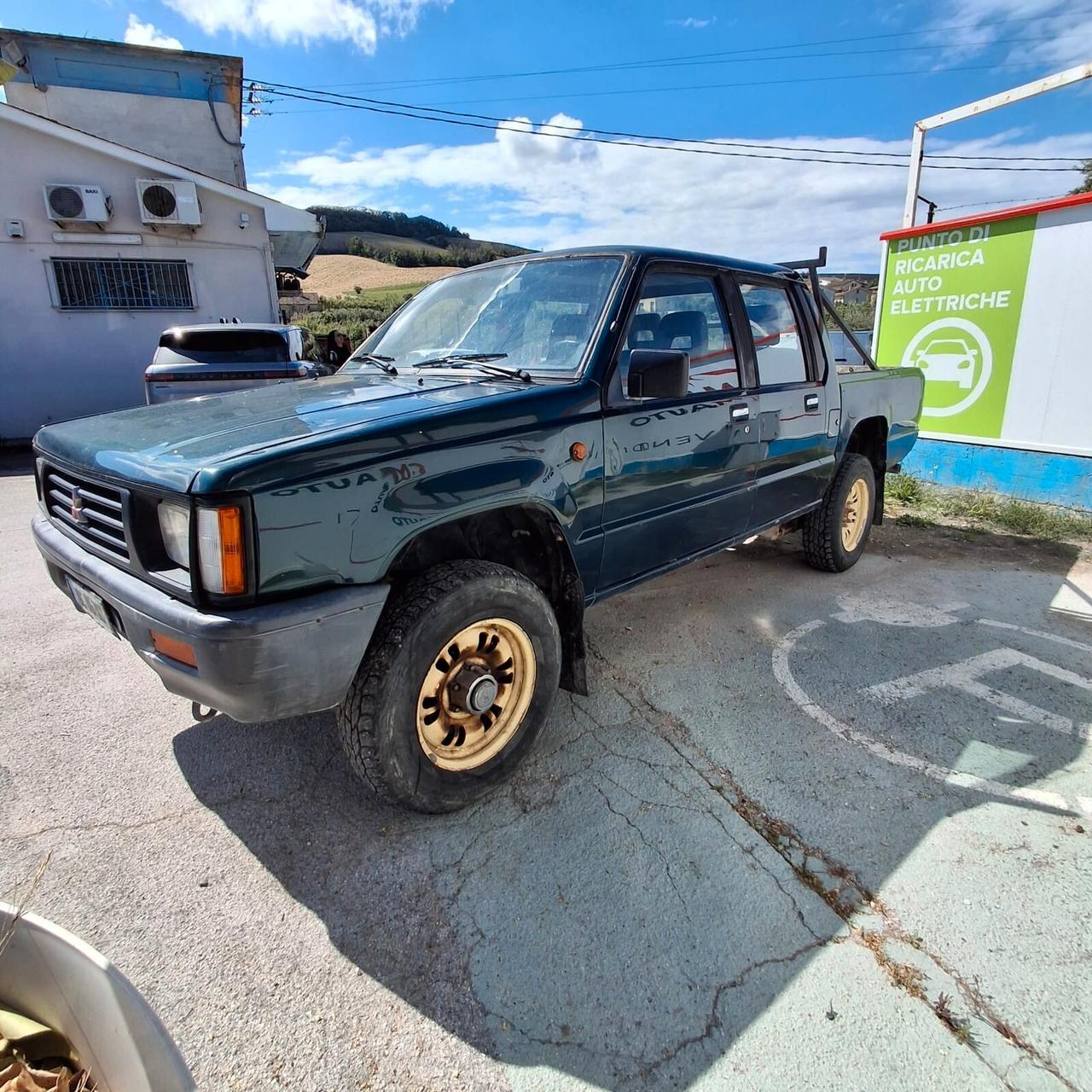 Mitsubishi L200 2.5 TD 4WD Club Cab Pick-up
