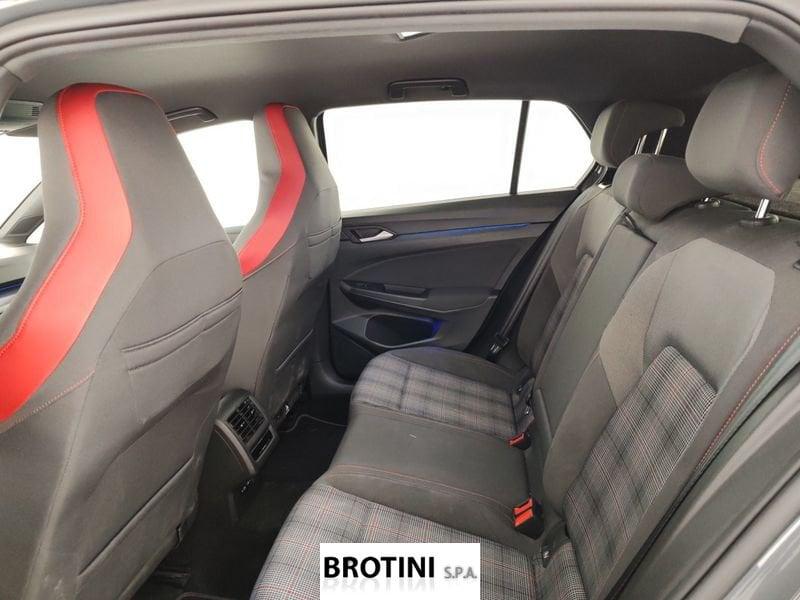 Volkswagen Golf GTI 2.0 TSI GTI