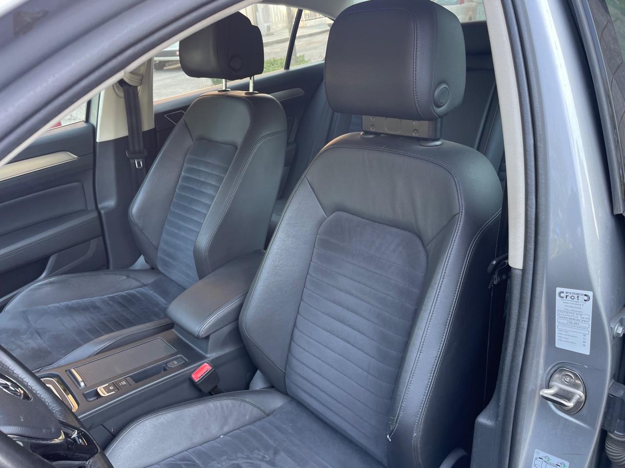 Volkswagen Passat 2.0 TDI 150CV SCR DSG Executive BMT