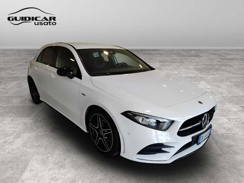 Mercedes-Benz Classe A - W177 2018 - A 180 d Premium auto