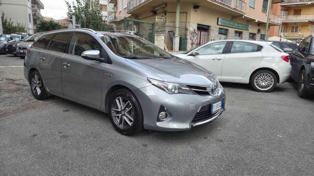 TOYOTA Auris Touring Sports 1.8 Hybrid Lounge