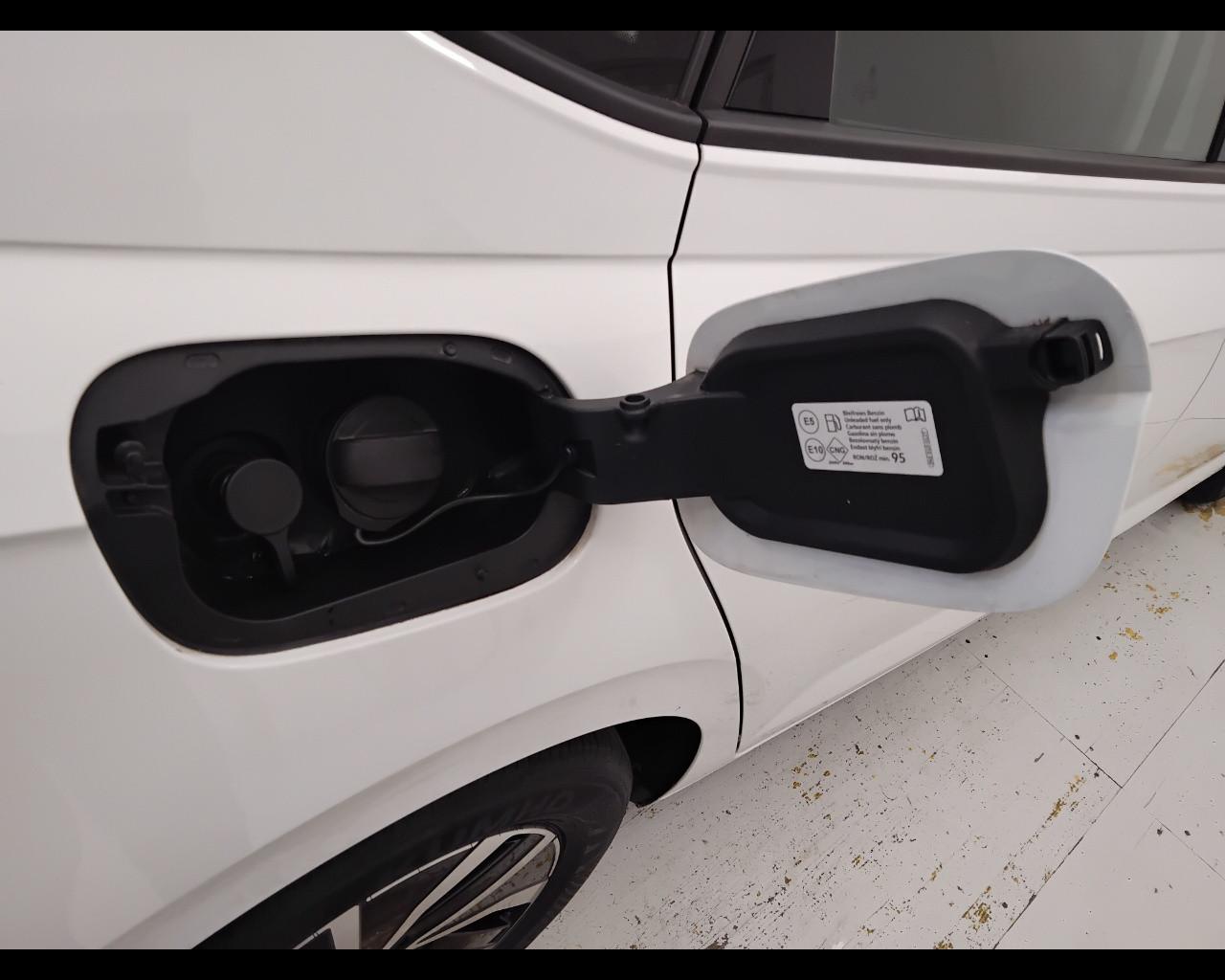 VOLKSWAGEN Polo VI 2022 - Polo 1.0 tgi Life 90cv