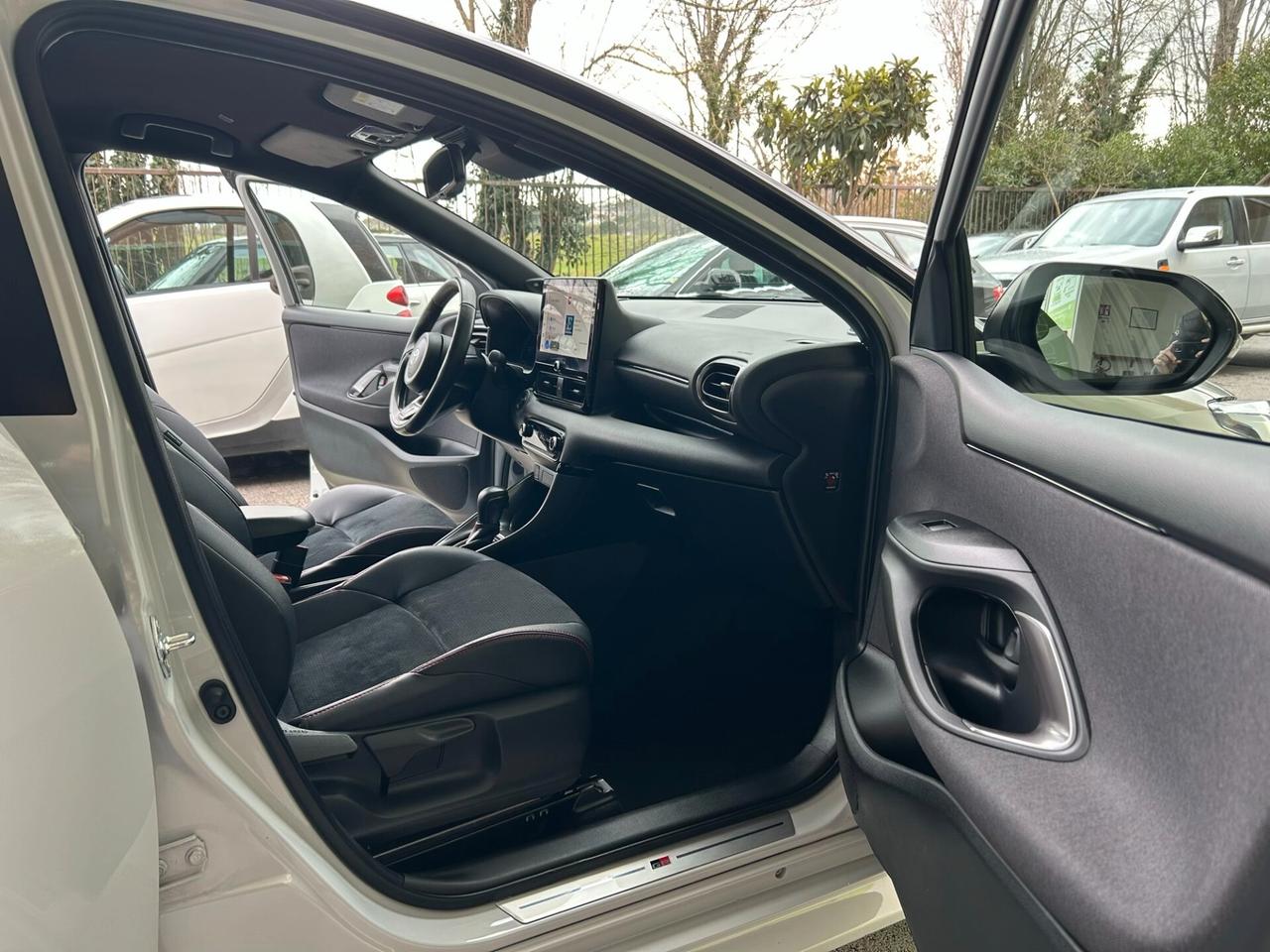 Toyota Yaris 1.5h 130 GR Sport Garanzia 24 Mesi