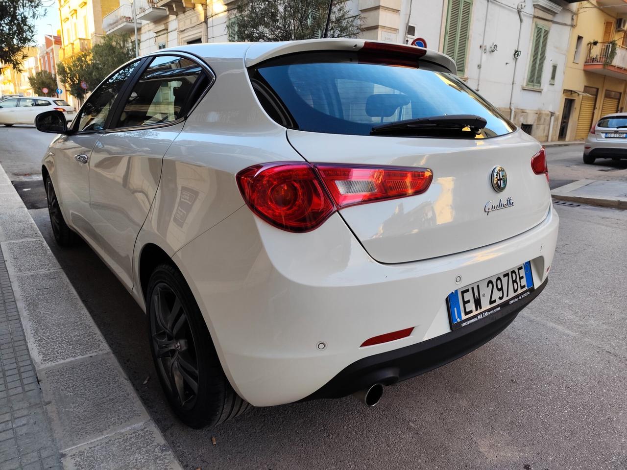 Alfa Romeo Giulietta 1.6 JTDm-2 105CV Distinctive