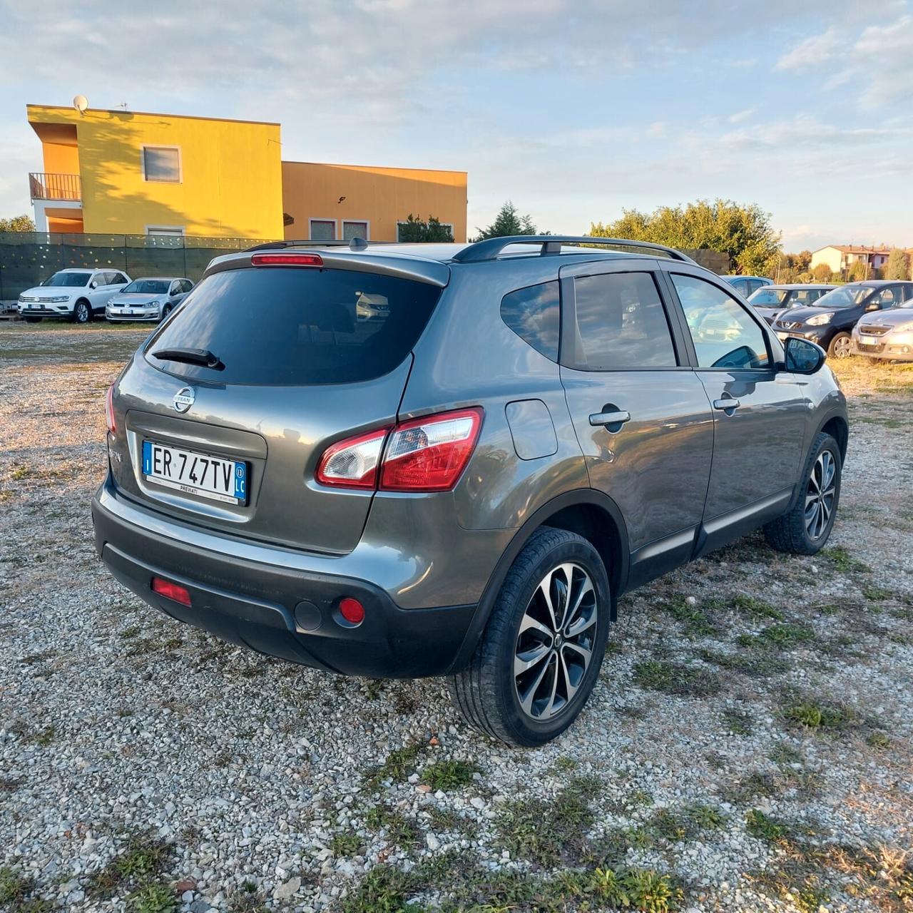 Nissan Qashqai 1.6 dCi DPF 360
