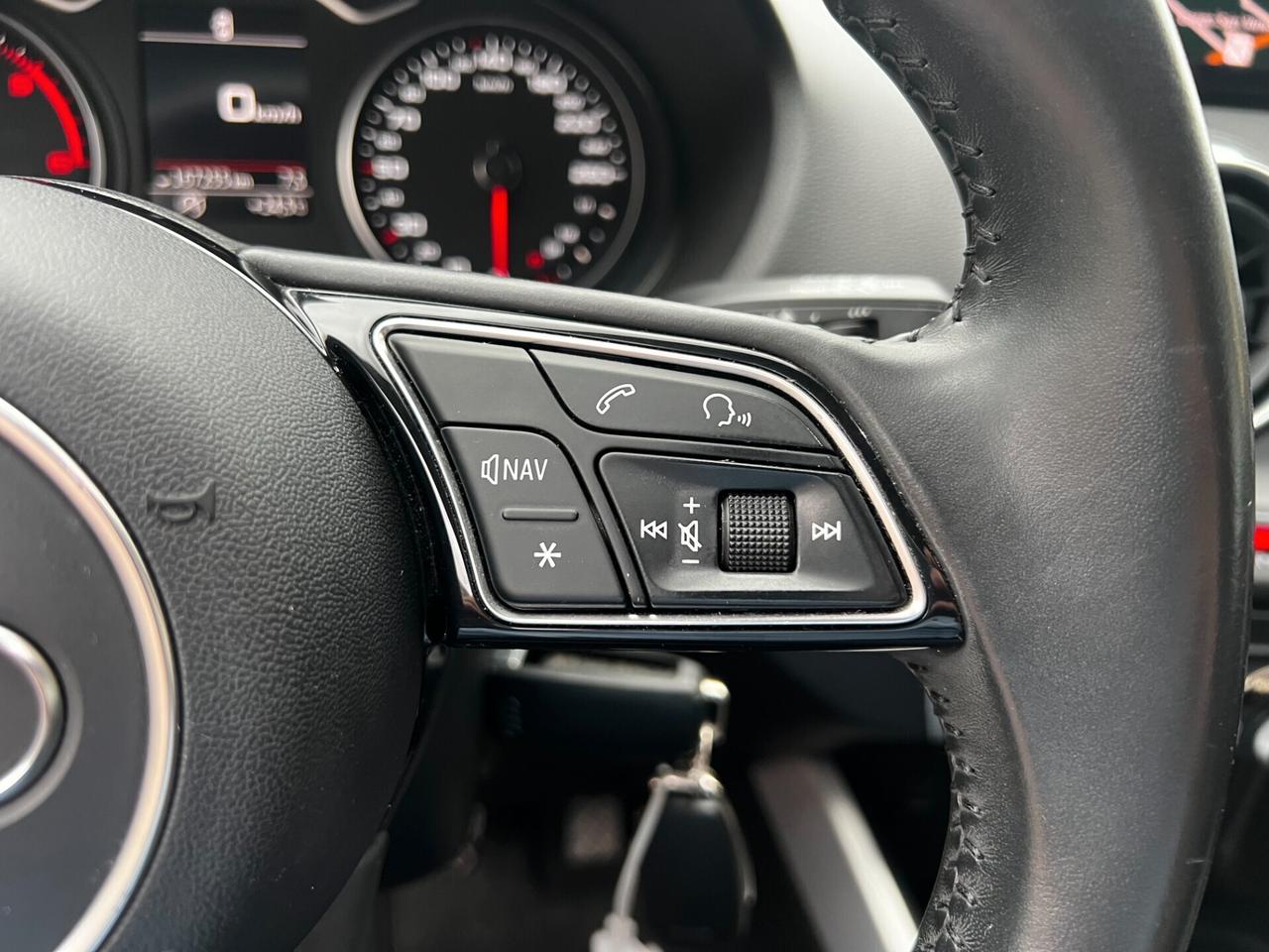Audi Q2 30 TDI -2019- NAVI- LED