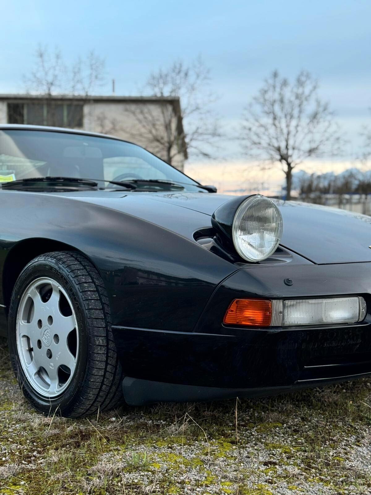 Porsche 928 GT (Manuale) – Rarità per Collezionisti