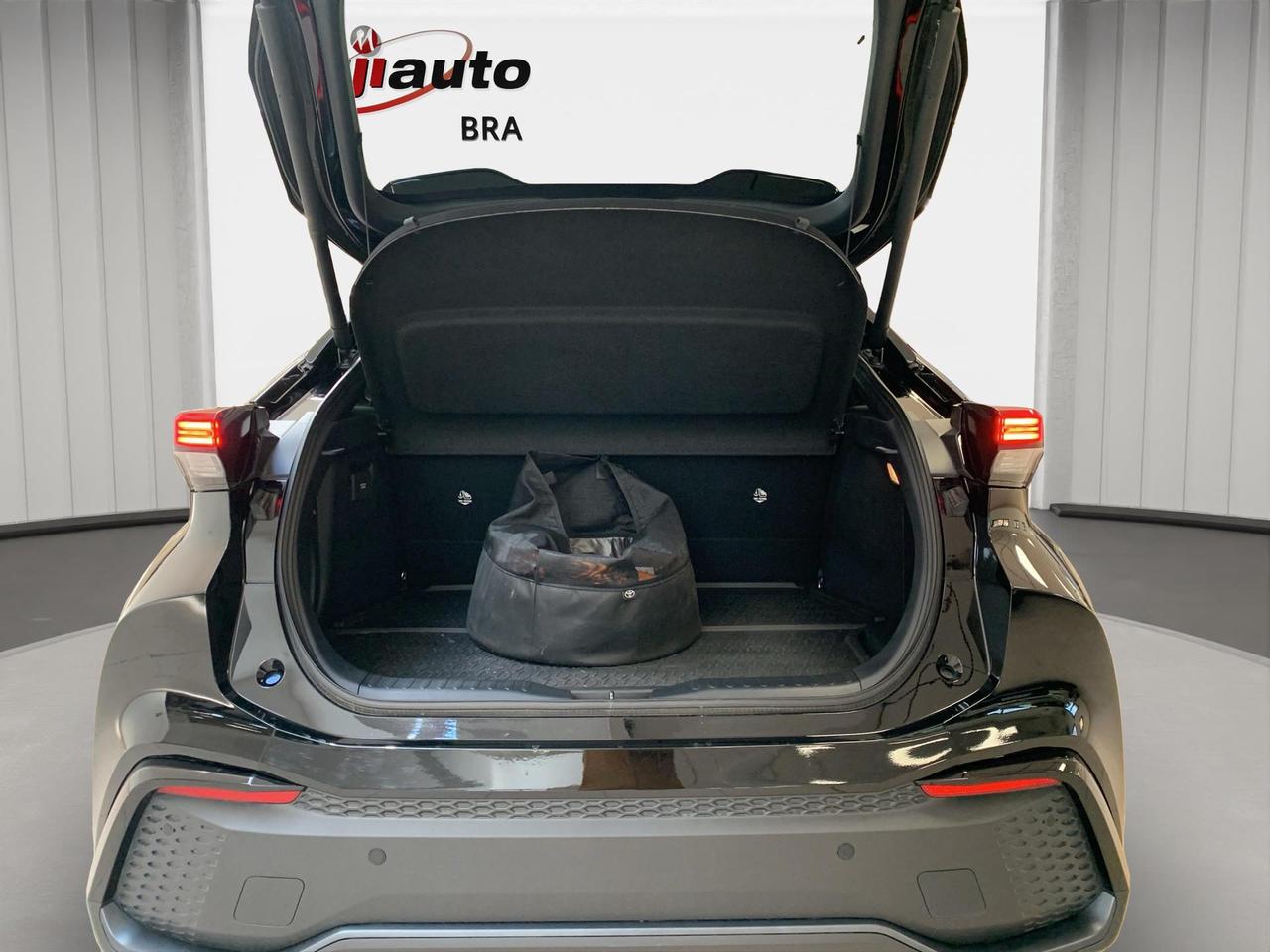 Toyota C-HR 2.0 phev Lounge Premiere fwd e-cvt