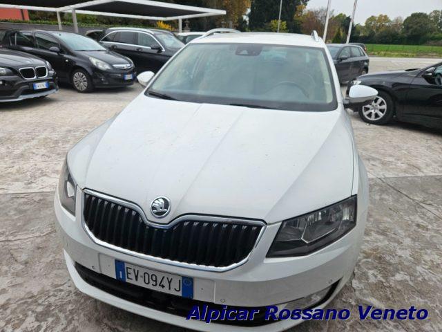 SKODA Octavia 2.0 TDI CR DSG Wagon Executive