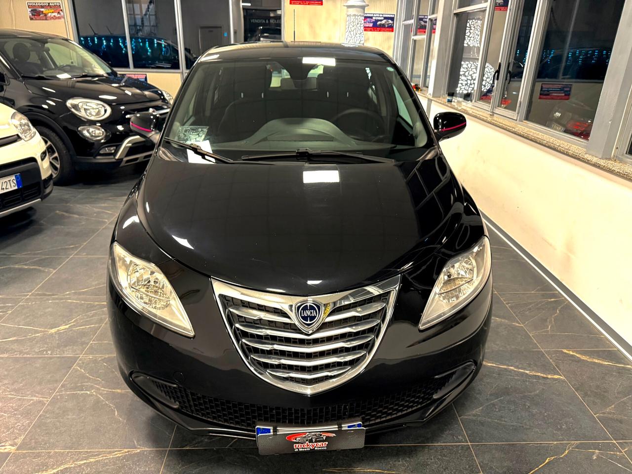 Lancia Ypsilon 1.2 69 CV S&S Silver