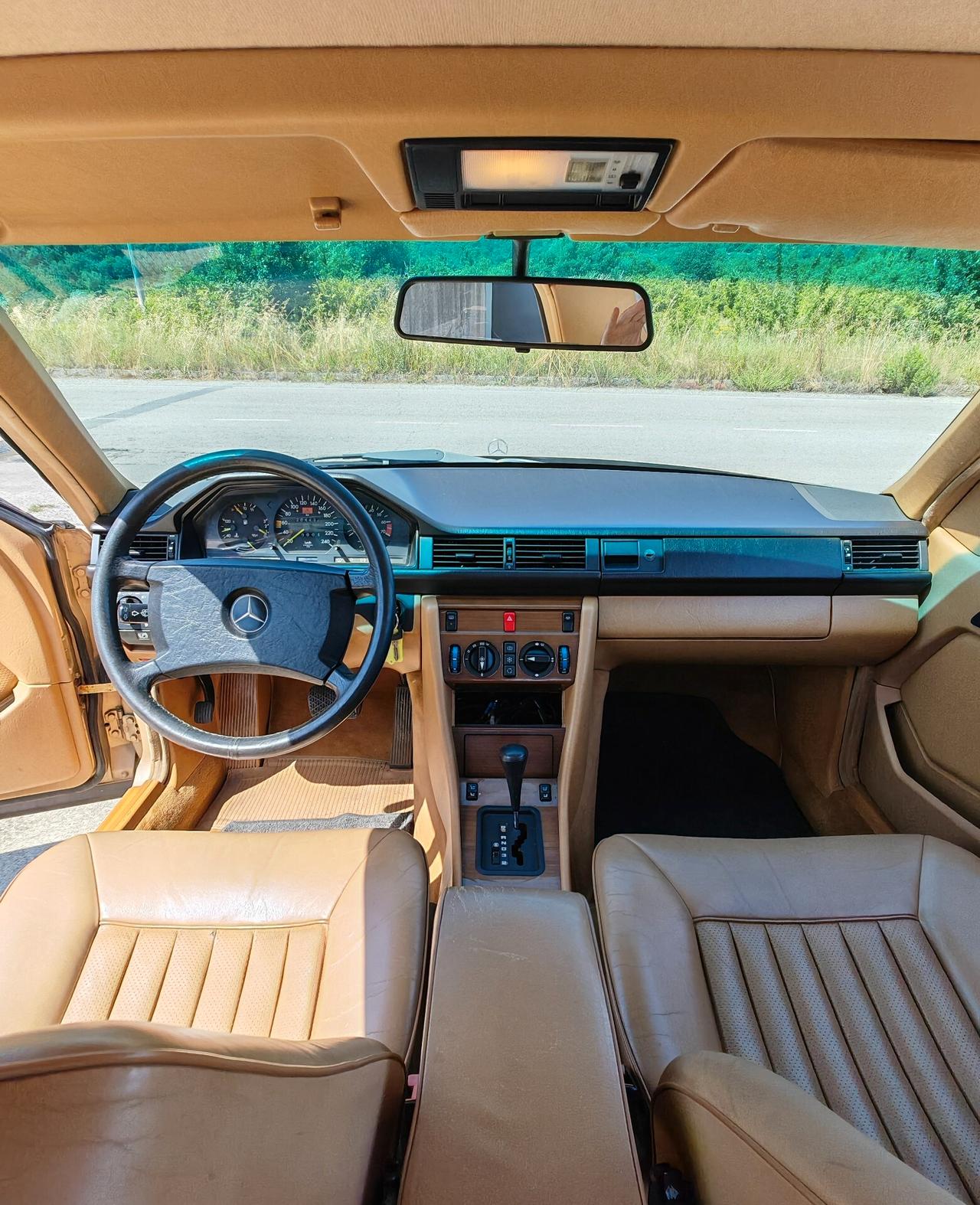 Mercedes CE 300