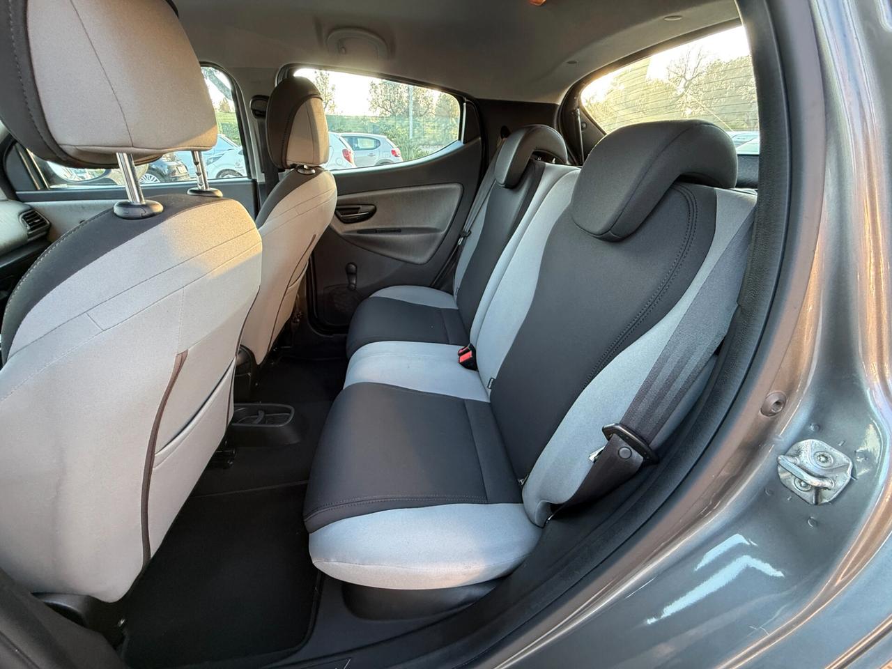Lancia Ypsilon 1.2 69 CV 5 porte Gold