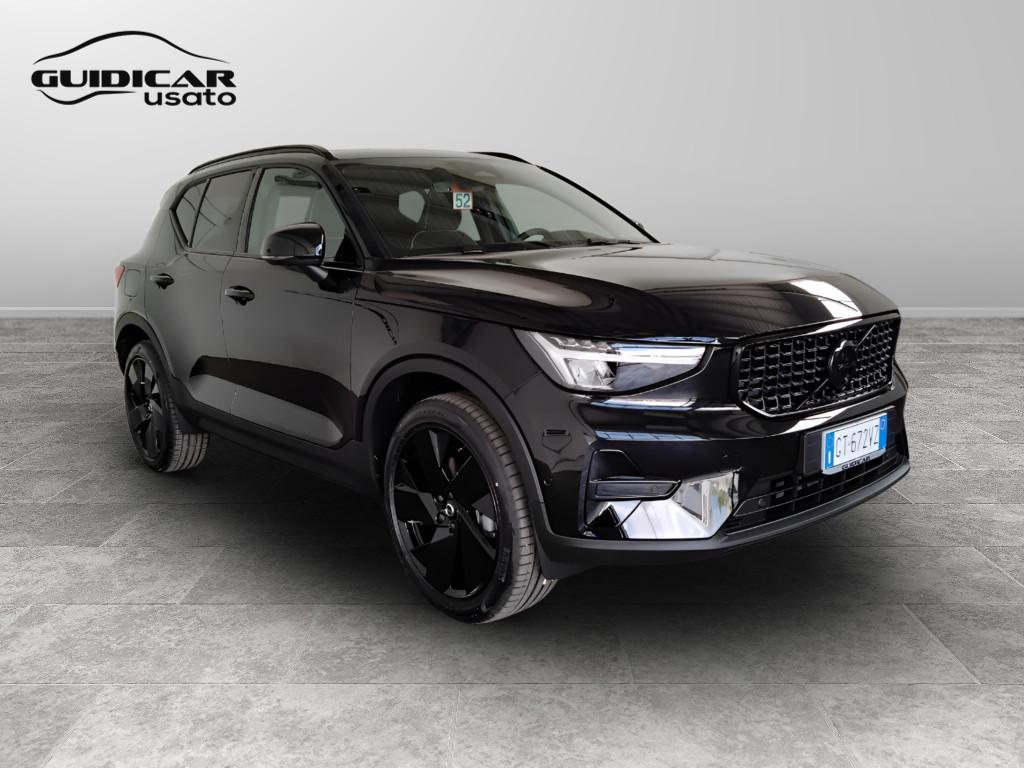 VOLVO XC40 2023 - XC40 2.0 b3 Plus Black Edition auto