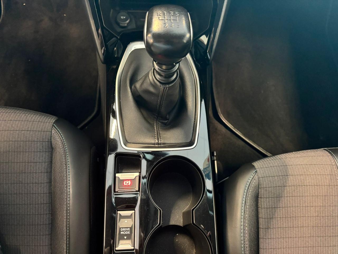 Peugeot 2008 ALLURE NAVI BlueHDi 110 6mt SPOTICAR