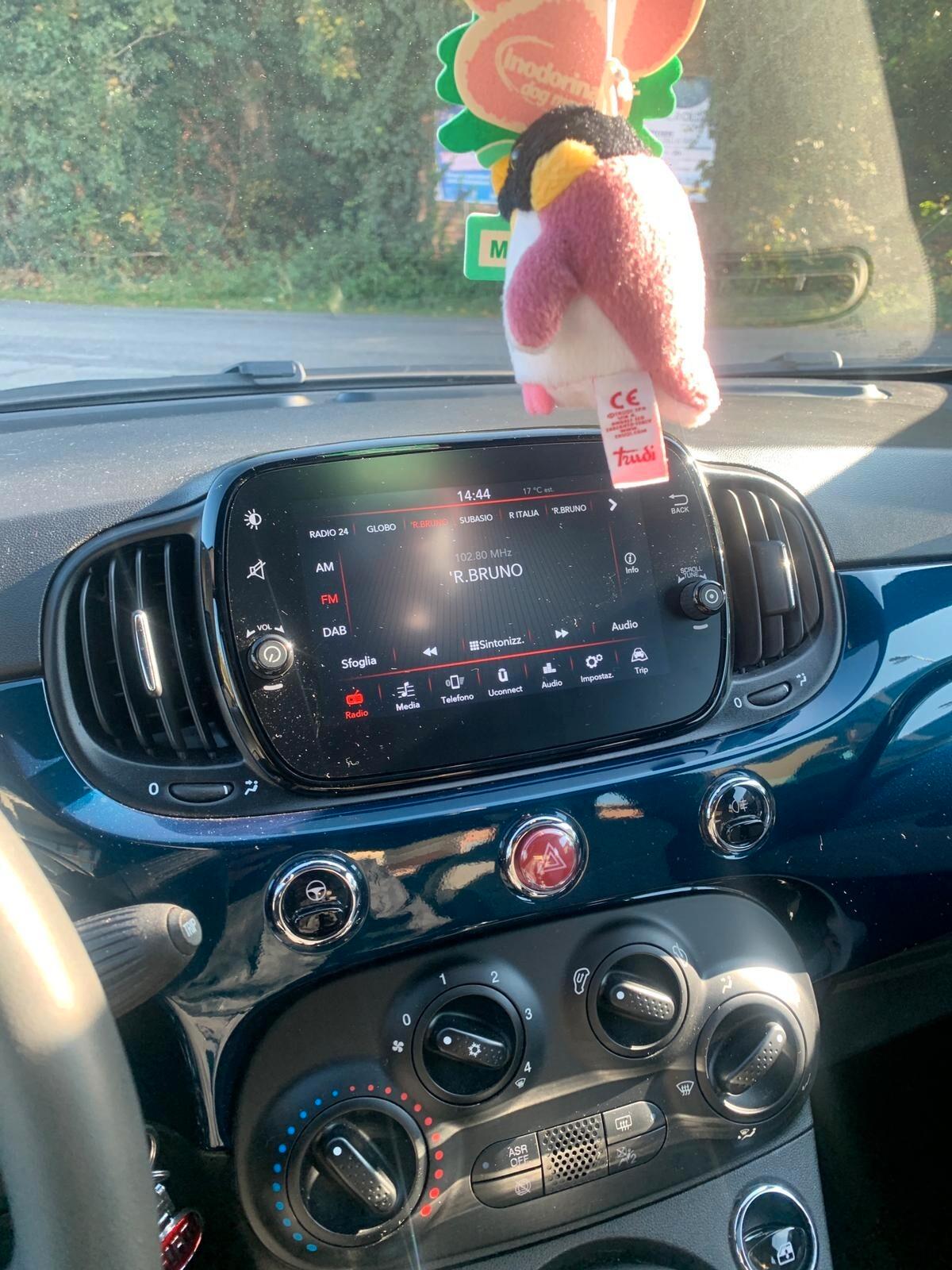 Fiat 500 hybrid neo patentati dolce vita full optional 24000 km del 2022 - unico proprietario seminuova