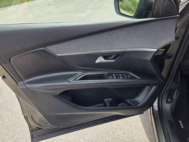 PEUGEOT 3008 BlueHDi 120 S&S Allure