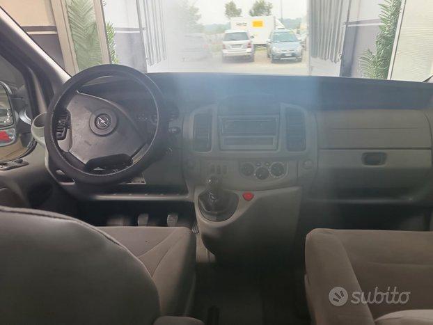 Opel Vivaro 27 2.5 CDTI/135CV PC-TN Combi