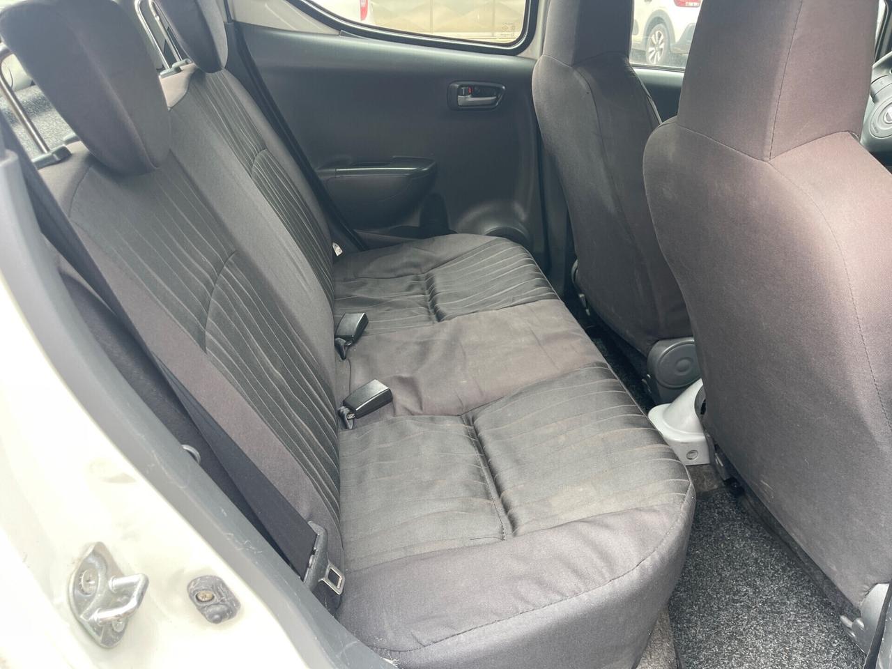 Nissan Pixo 1.0 benzina euro5a neopatentati
