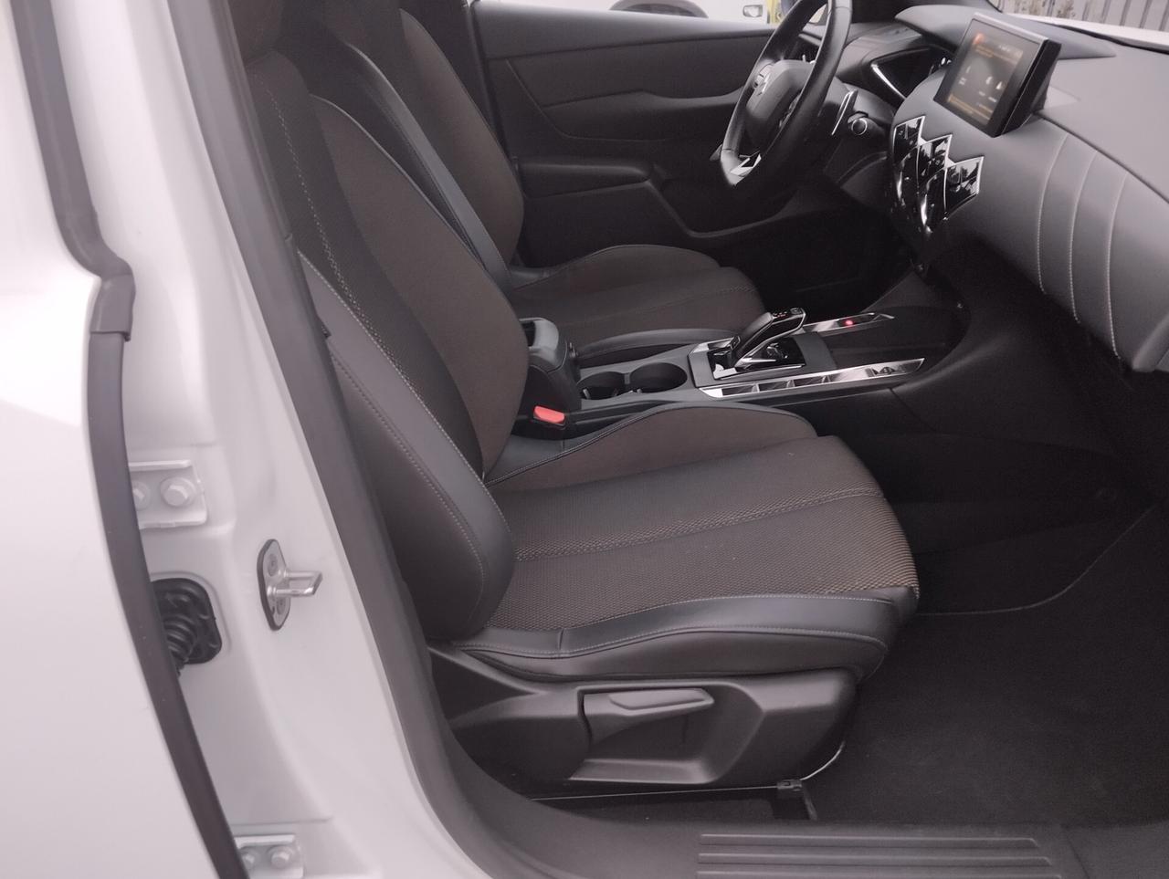 Ds DS3 3 CROSSBACK 130 EAT8 SO CHIC