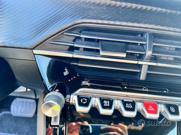 PEUGEOT 2008 PureTech 130 S&S EAT8 Allure