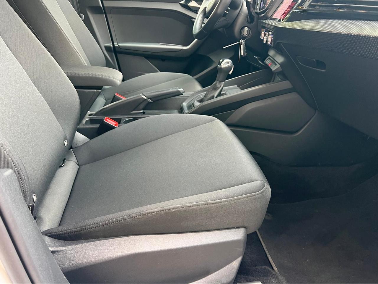 AUDI A1 ALLSTREET 30 TFSI S-TRONIC BUSINESS NEOP