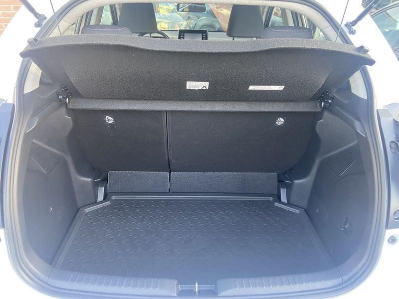 Toyota Yaris Hybrid Trend MY21