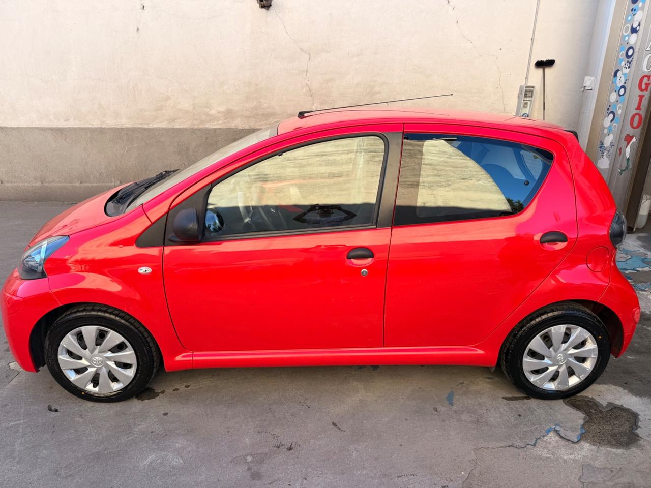 Toyota Aygo 1.0 12V VVT-i 5 porte Lounge Connect