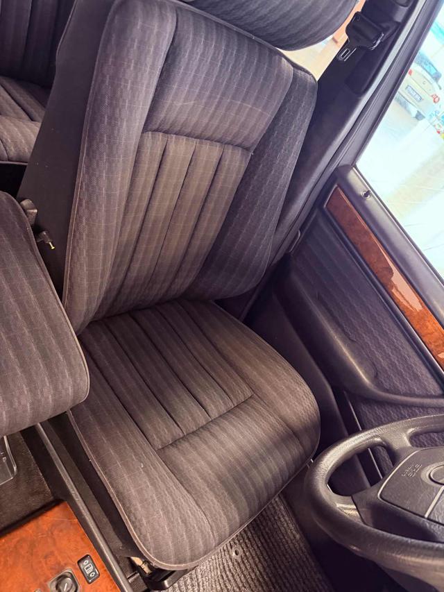 MERCEDES-BENZ E 220 ? 220E-16 cat ASI