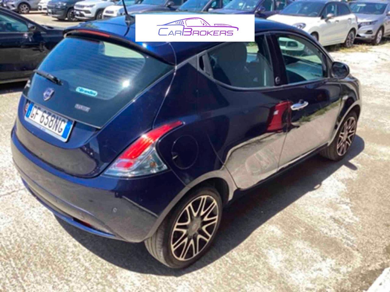 Lancia Ypsilon 1.0 FireFly 5 porte S&S Hybrid Ecochic Gold FULL