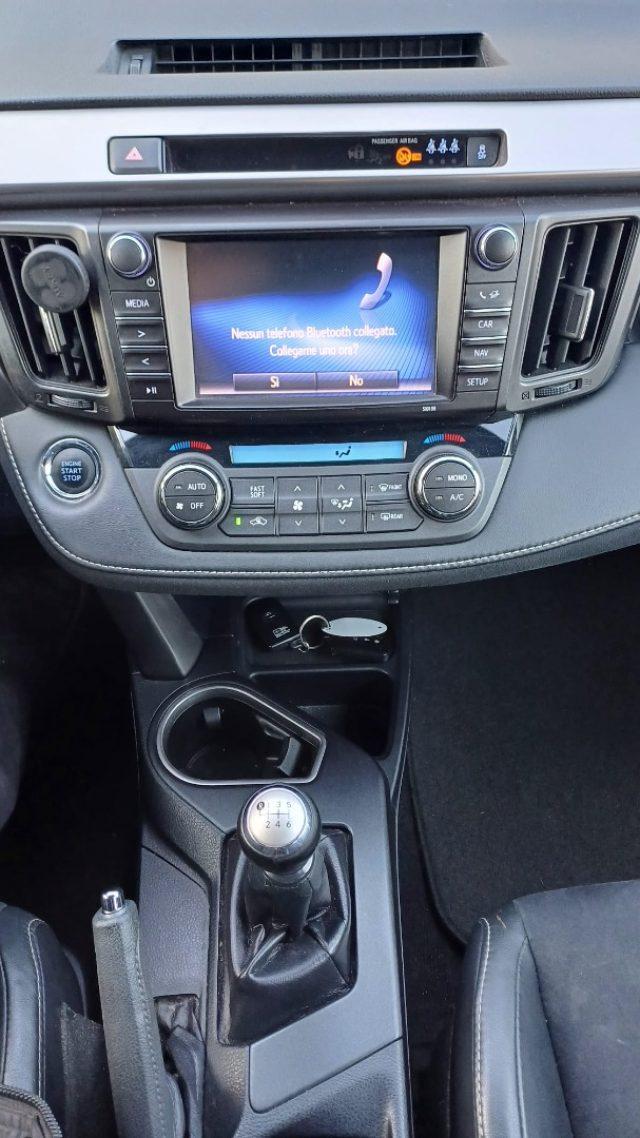 TOYOTA RAV 4 RAV4 2.0 D-4D 2WD Style