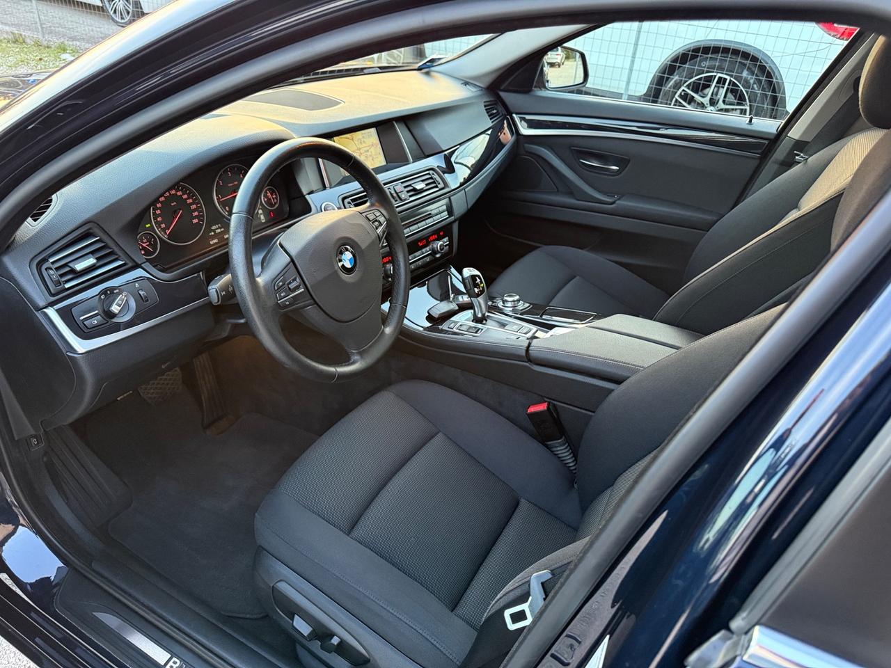 Bmw 520 520d Berlina Restyling Auto Pari AL Nuovo