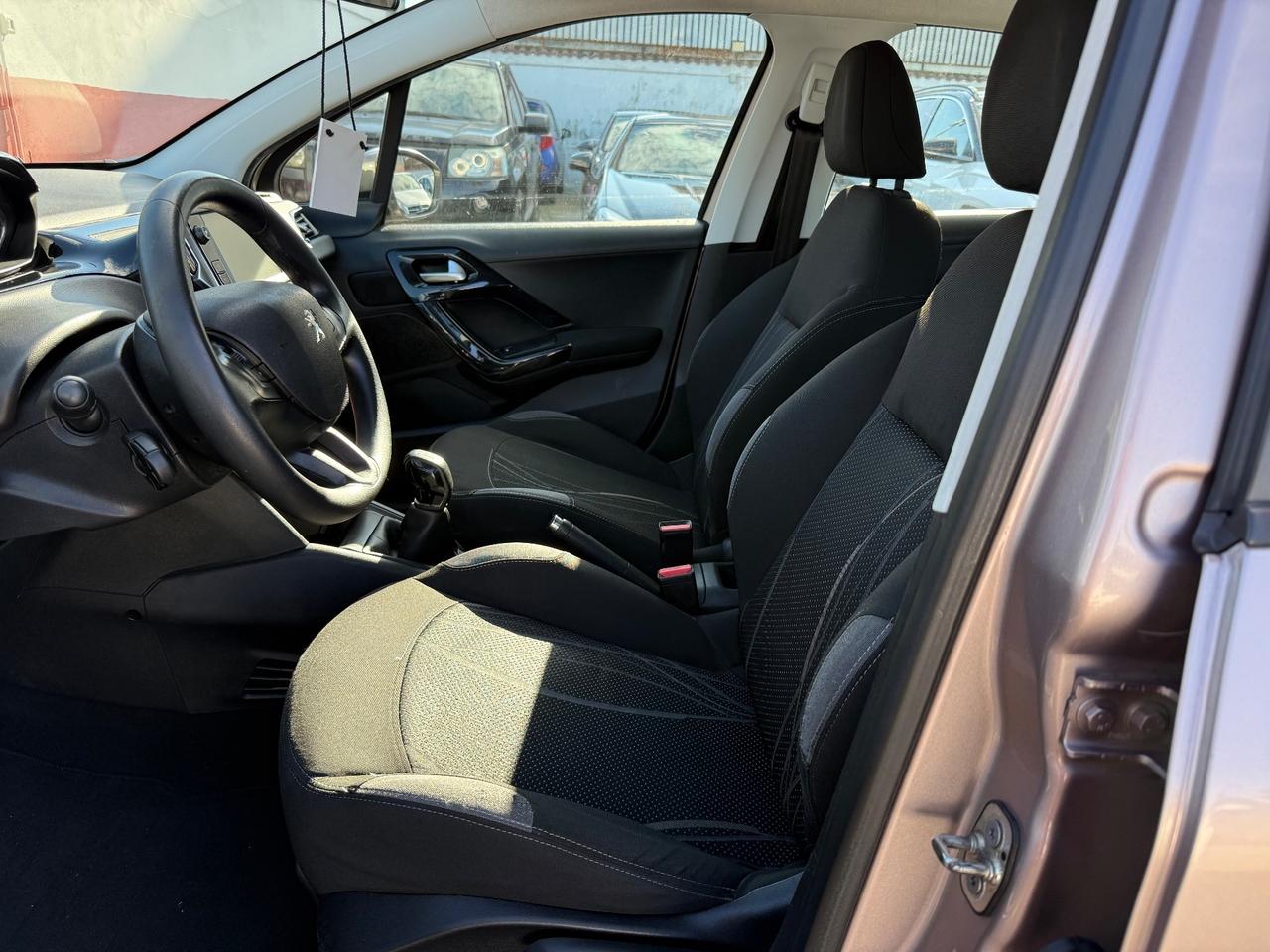 Peugeot 208 1.2 VTi 82 CV 5 porte