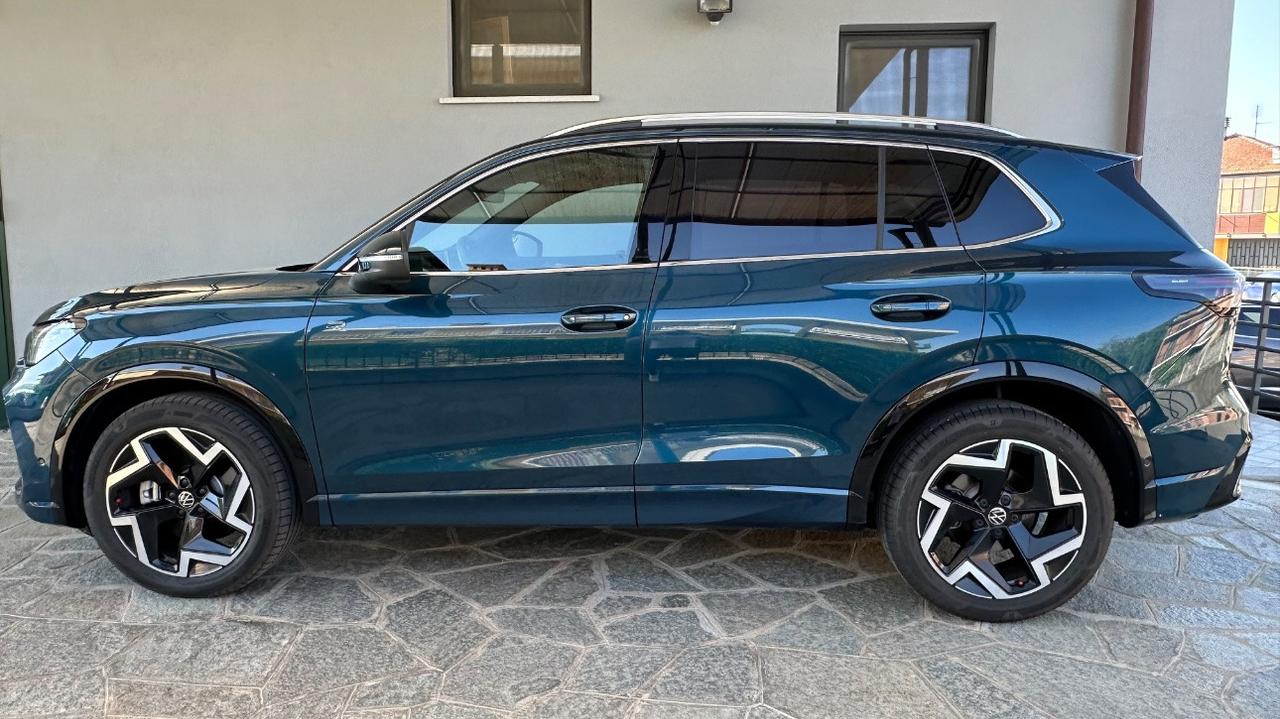 Volkswagen Tiguan 2.0 tdi R-Line Plus 150cv dsg