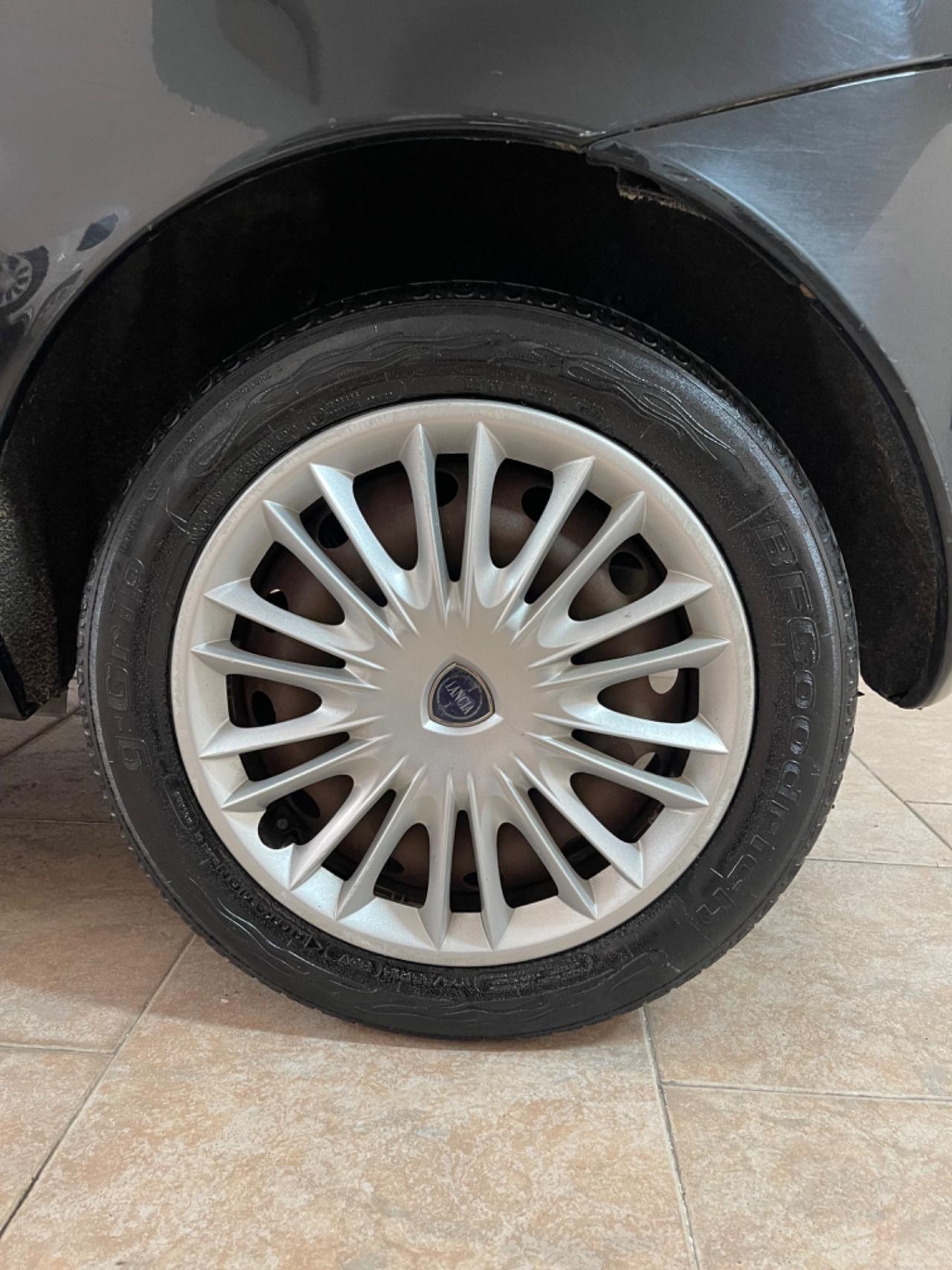 Lancia Ypsilon 1.4 E-Collection Ecochic GPL