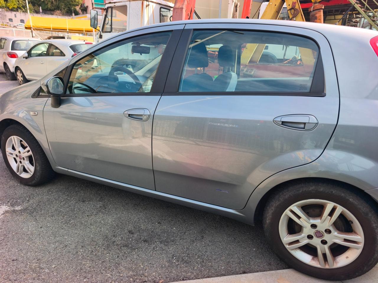 Fiat Grande Punto 1.3 ok neopatentati l'unico proprietario
