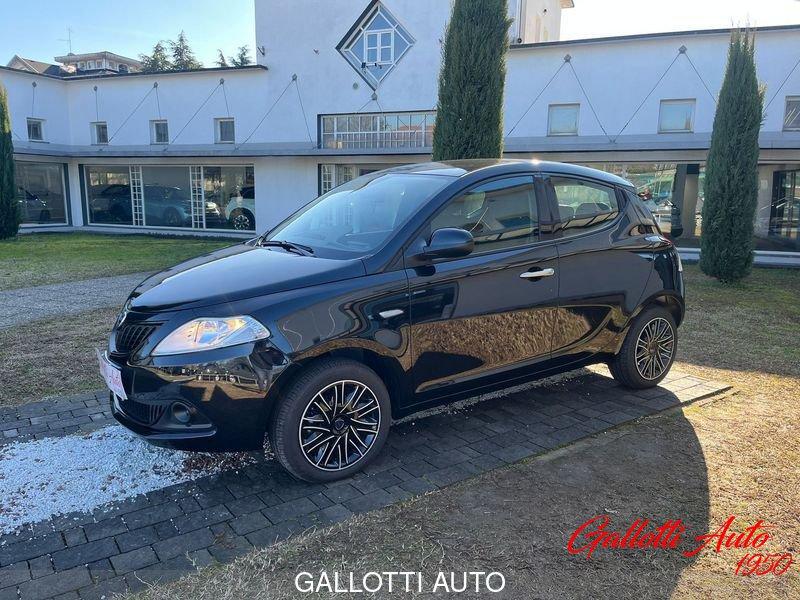 Lancia Ypsilon 1.0 FireFly 70cv Hybrid