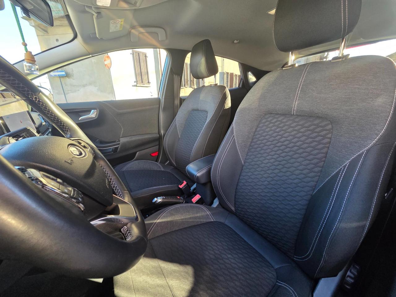 FORD PUMA ECOBOST TITANIUM