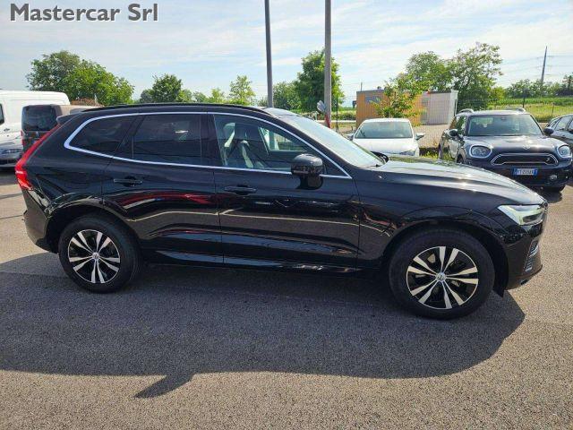 VOLVO XC60 XC60 II 2022 2.0 b4 Momentum auto - GJ250YF