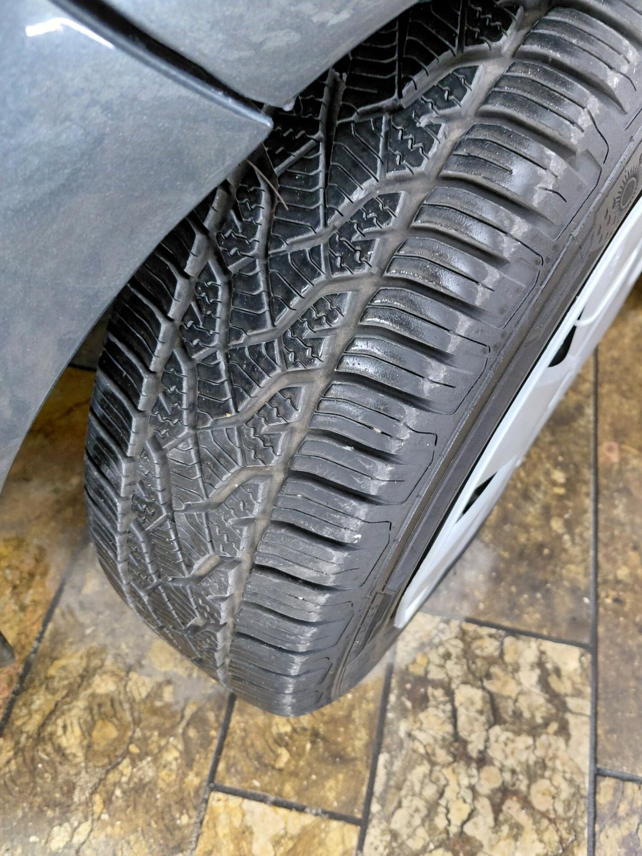 Peugeot 107 1.0 68CV 5p. Cambio automatico