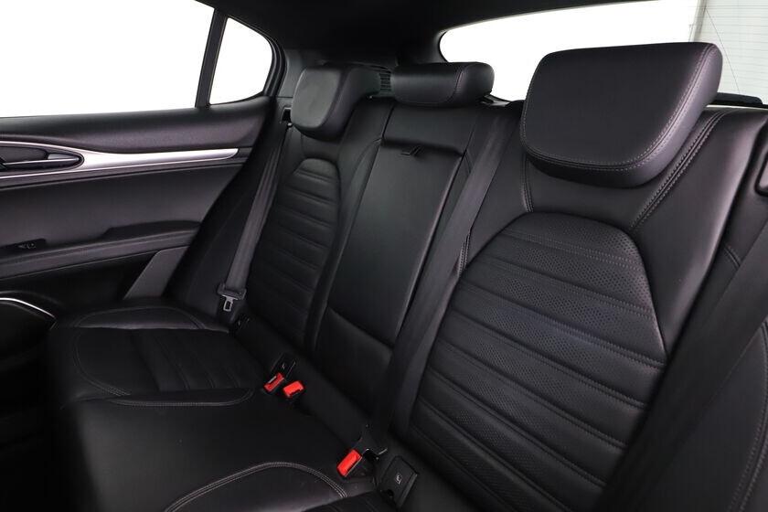 Alfa Romeo Stelvio 2.2 Turbodiesel 210 CV AT8 Q4 Veloce