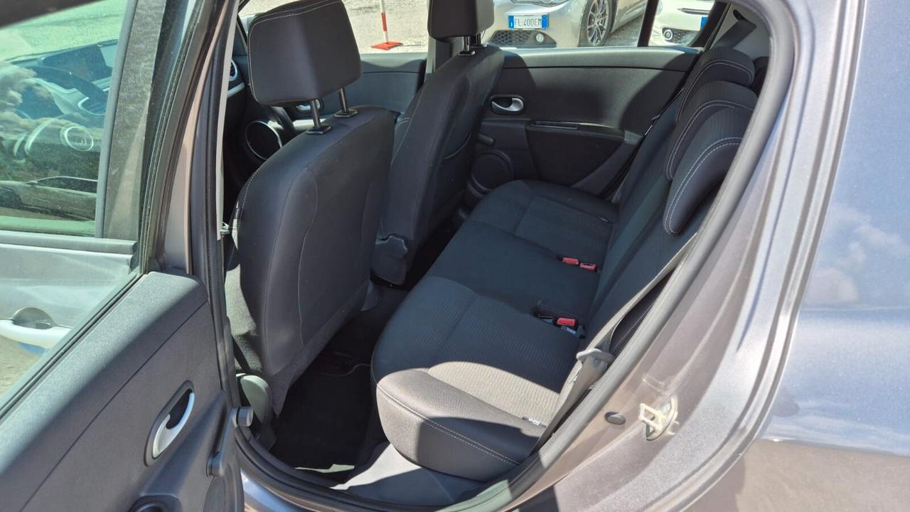 Renault Clio 1.2 16V 5p Dynamique -2011 -Navigatore