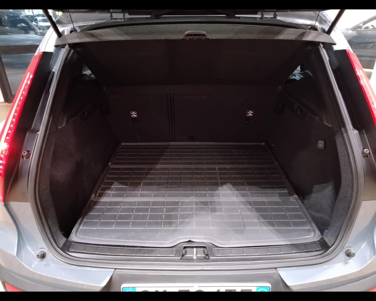 VOLVO XC40 2023 - XC40 1.5 t2 Essential auto