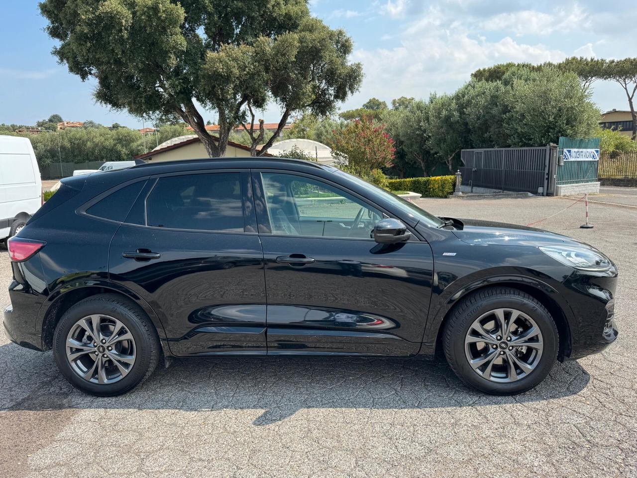 Ford Kuga 2.5 Full Hybrid 190 CV CVT 2WD ST-Line X