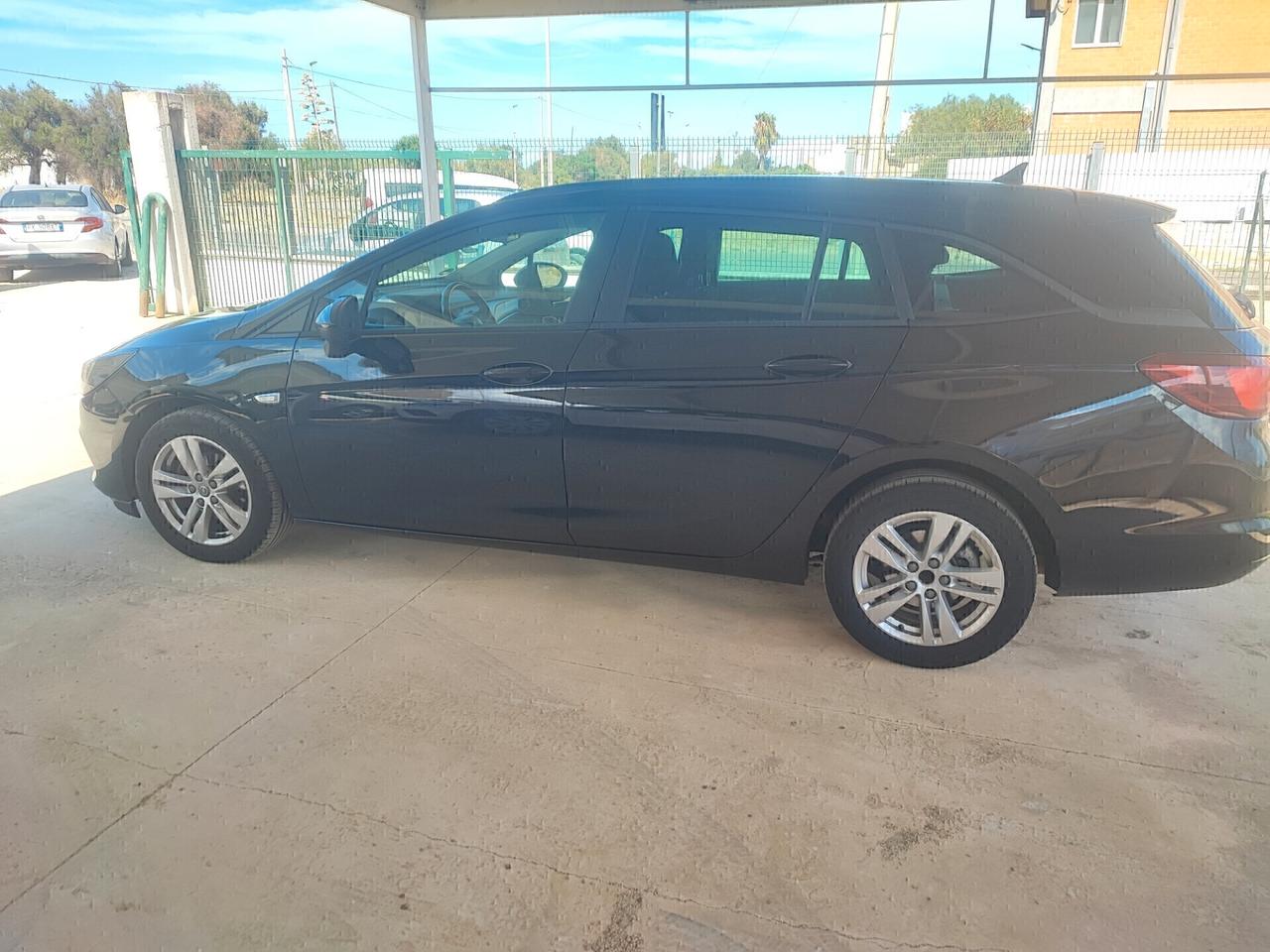 Opel Astra 1.5 CDTI 122 CV S&S Sports Tourer Business Elegance