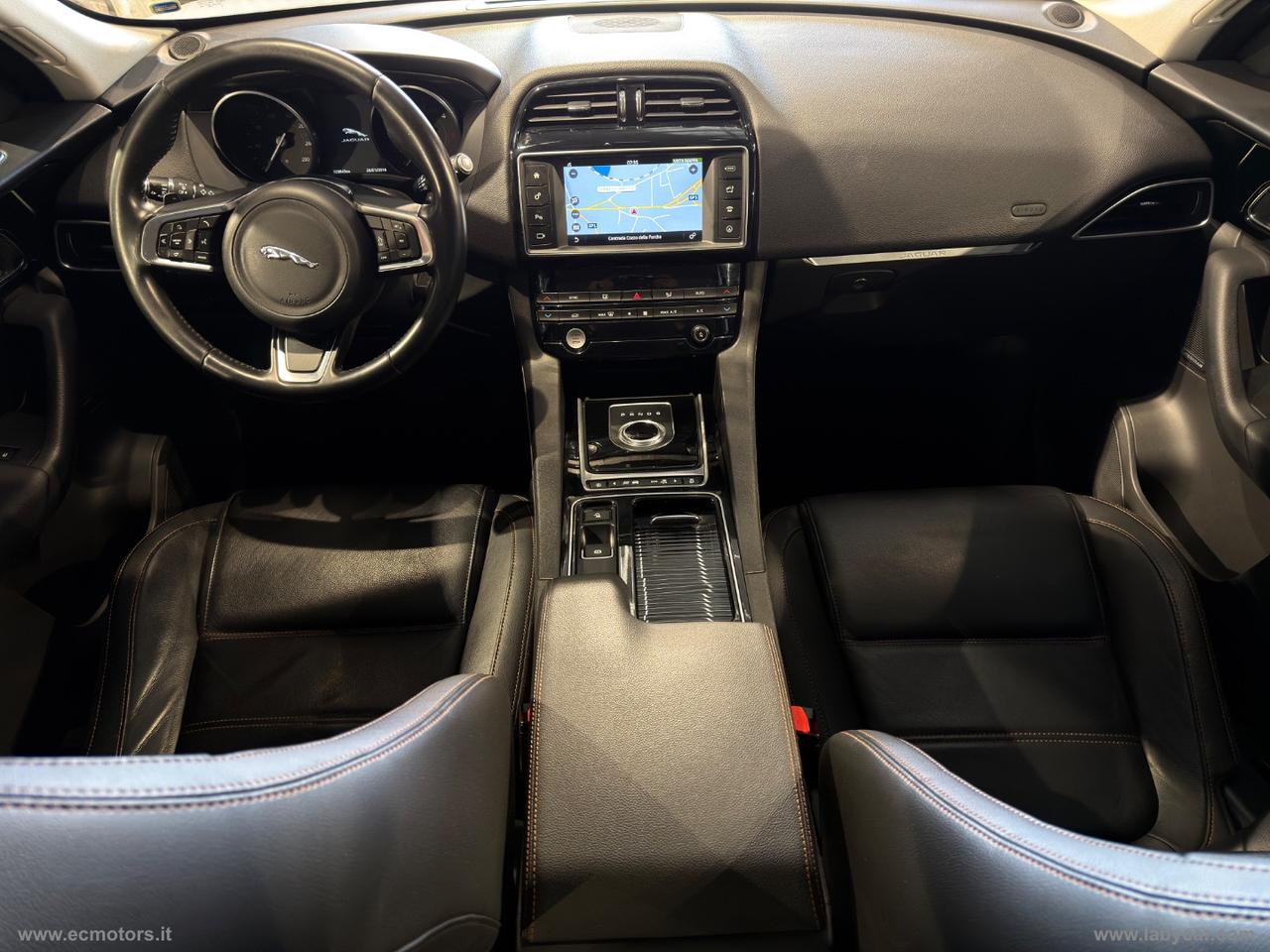 JAGUAR F-Pace 2.0 D 180 CV AWD aut. Prestige